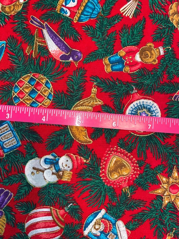 1/2 Yarda ADORNOS NAVIDEÑOS 100% Tela Algodón 18" X 44" NUEVO 7.5 Navidad Foto 2 de 4