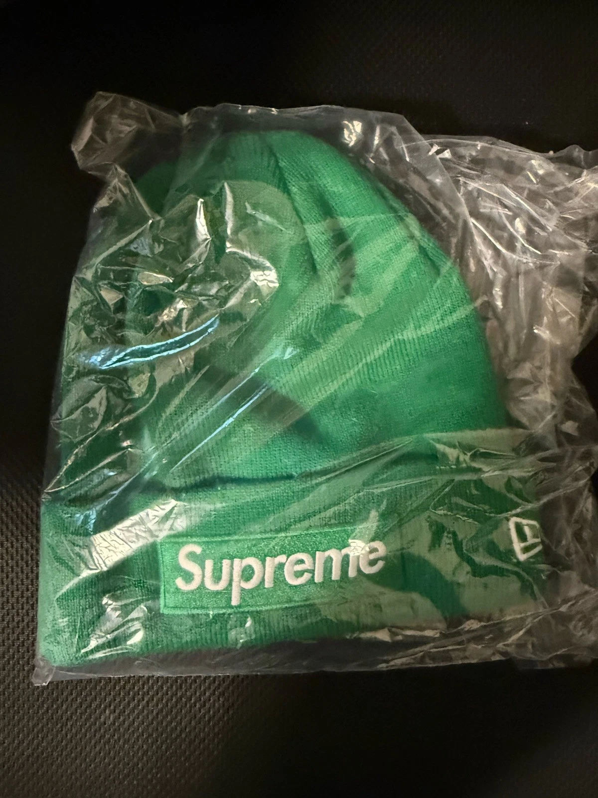 Supreme FW24 New Era boîte logo brodé bonnet vert taille unique neuf EN MAIN