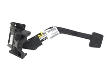 OEM NEW Clutch Pedal w/ Bracket 5 Speed Manual Black 99-07 Silverado Sierra