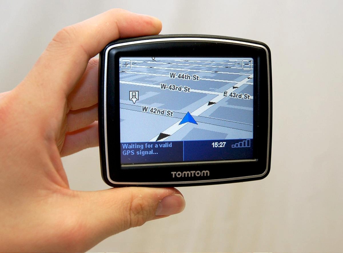 正規激安 ONE TomTom NEW 130 USA 130s Set Package Navigator GPS Car S その他