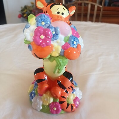 Disney Winnie The Pooh Park Lane Assoc.Tigger W/Garden Ceramic Coin Bank