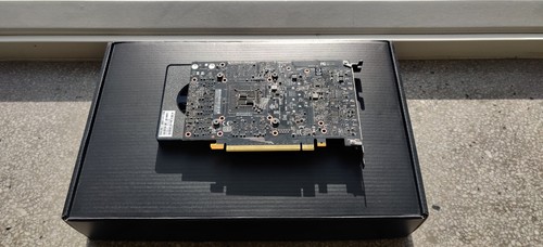 Nvidia Quadro P2200 5GB GDDR5X DP x 4 Video Graphics Card - Afbeelding 2 van 3
