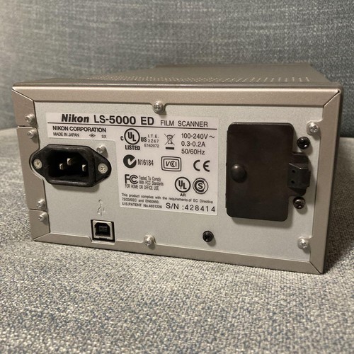 Nikon SUPER COOLSCAN 5000 ED Film Scanner 32bit Strip Film Adapter SA-21 - Picture 2 of 16