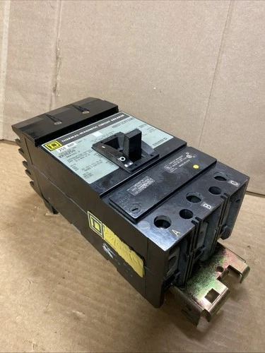 SQUARE D KA36250  250A 600V  3 Pole I-Line Circuit Breaker