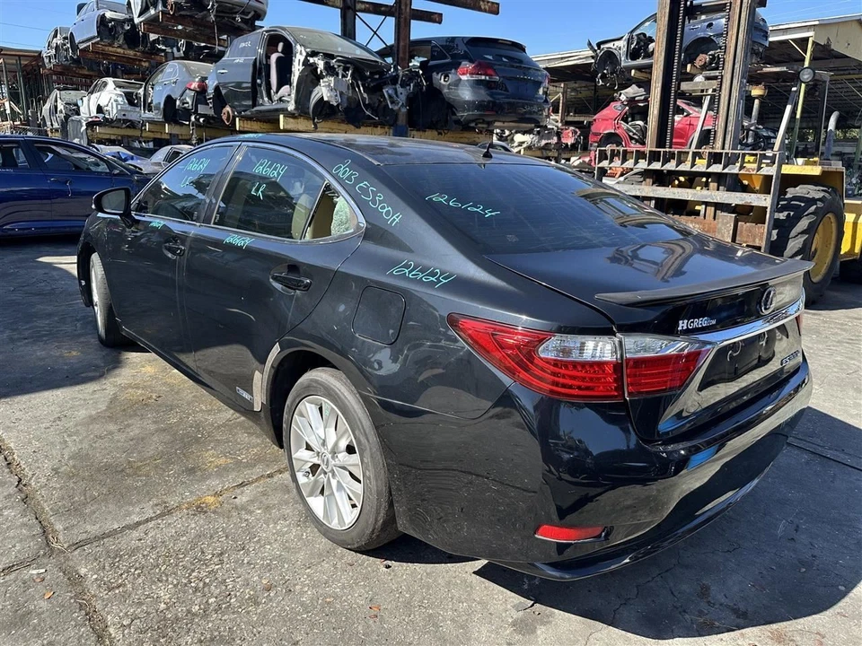 Bote de carbón de vapor de combustible 2013 14 15 16 17 18 Lexus ES300H 2,5 L Foto 4 de 4