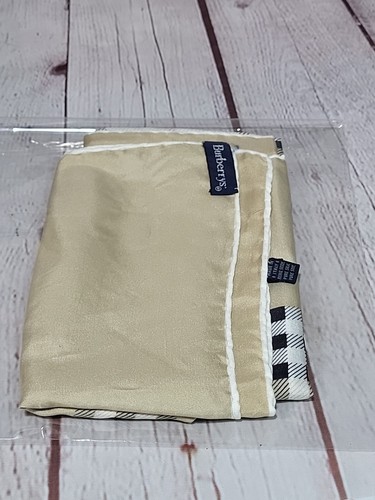 Foulard carré vintage Burberry Nova à carreaux - Photo 11 sur 11