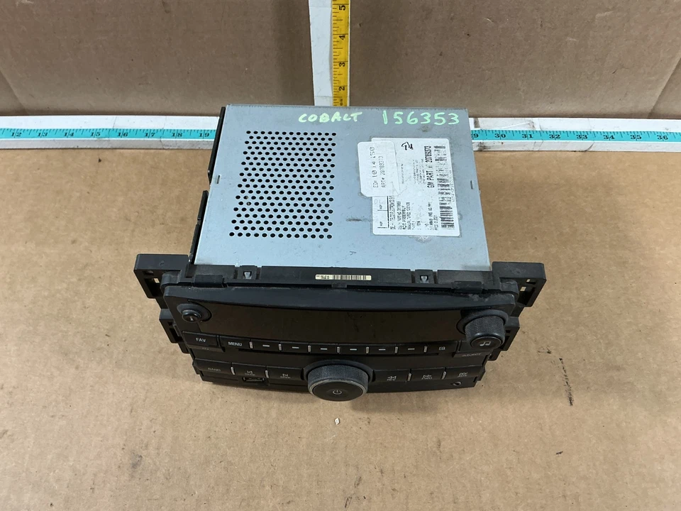 2009-2010 Chevrolet Cobalt AM FM радиоприемник проигрыватель компакт-дисков со вспомогательным входом - Изображение 3 из 4