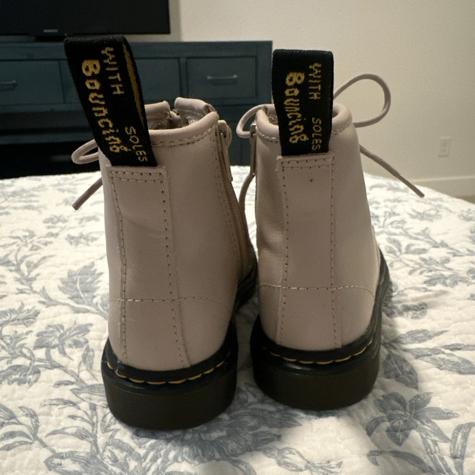 Dr. Martens кожи боя шнурует вверх молнии ботинки бежевый/розовый ребенка ясельного возраста девочки Sz 8 - Изображение 2 из 4