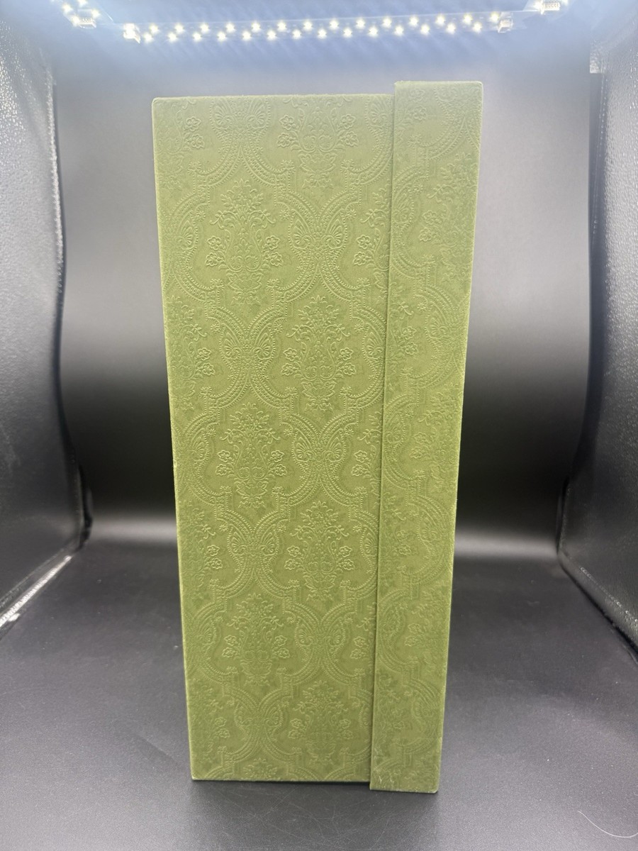 Gucci Authentic Designer Shoe Box Green Embossed Storage 16x11.5x6