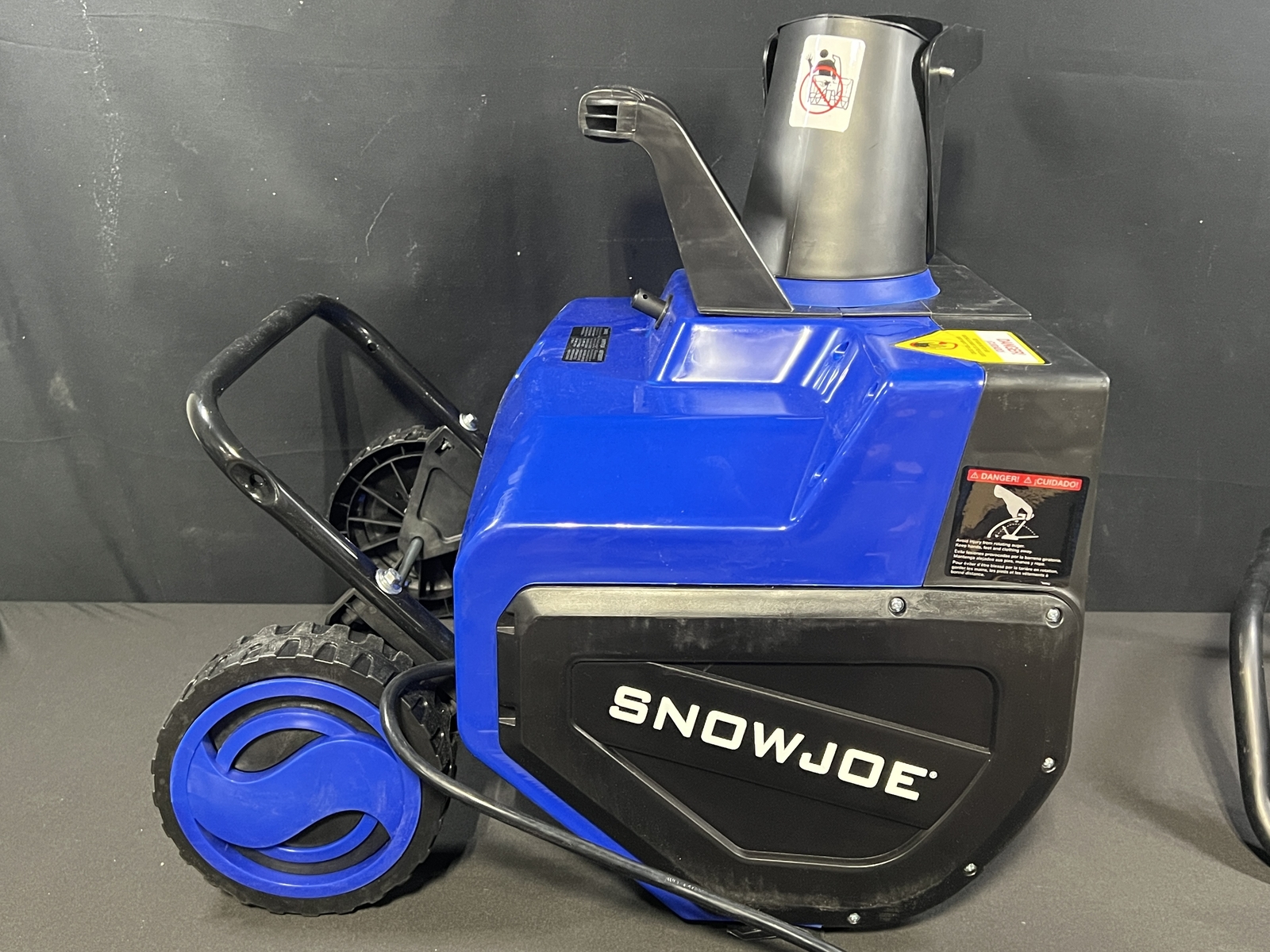 Snow Joe SJ627ECVR Snow Thrower w/ LED Lights 15A 22" Electric Used eBay
