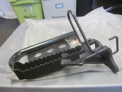 NOS Yamaha Right Footrest #2 1996-1998 YFM350 Big Bear 4UH-27421