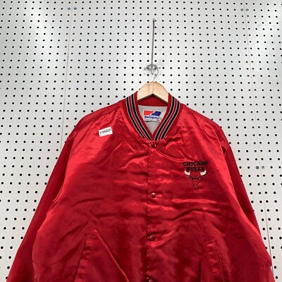 ヴィンテージ Chicago Bulls サテンジャケット mens-black-chicago-bulls-