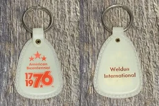 WELDUN INTERNATIONAL 1776 - 1976 BICENTENNIAL ANNIVERSARY Hard Plastic Keychain