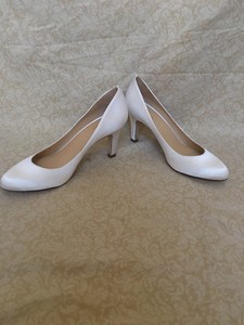 cole haan white pumps