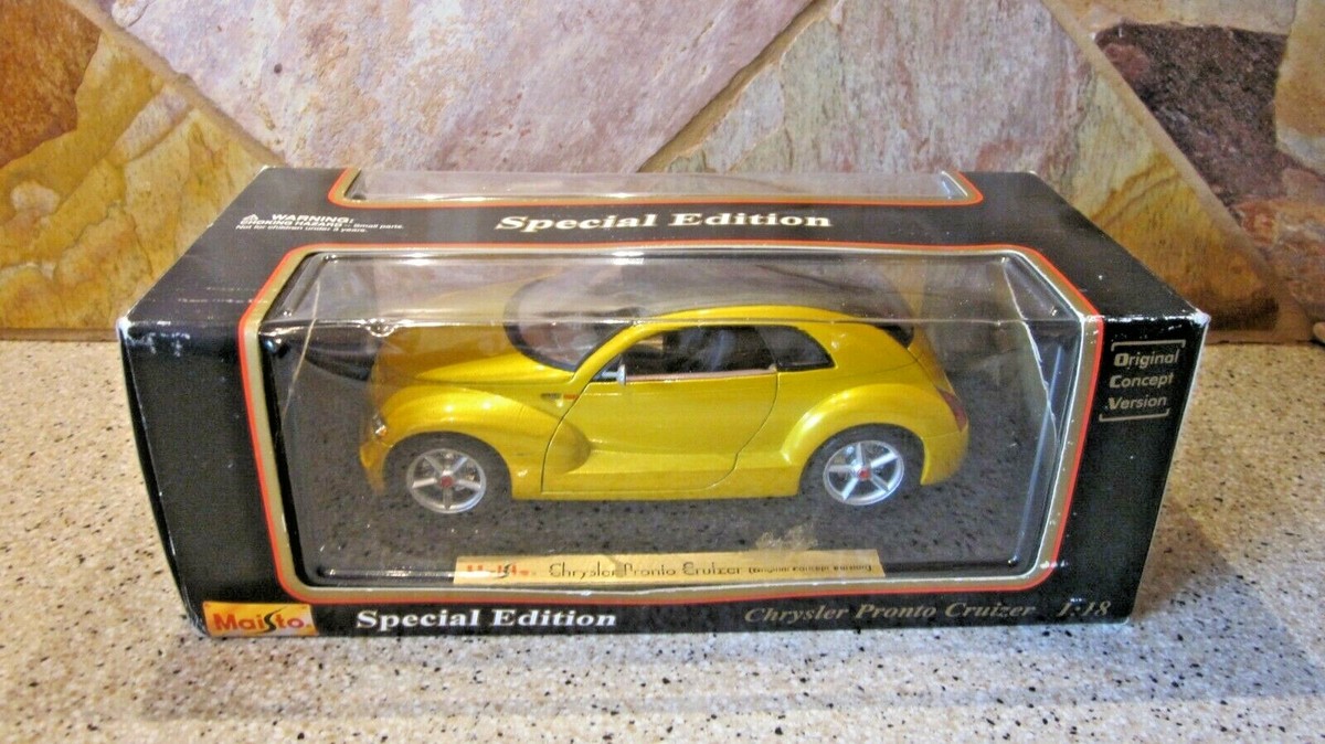 マイスト　クライスラー　プロントクルーザー Maisto Chrysler Pronto Cruizer OCV Diecast Metal Display