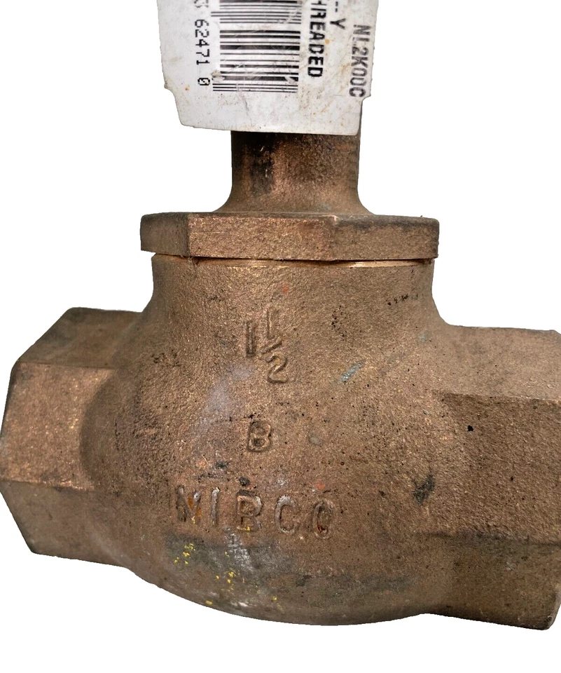 NIBCO T-211-Y Bronze Globe Valve w/ PTFE Disc 1-1/2" NPT Class 125 / 200-WOG - Image 3 of 4