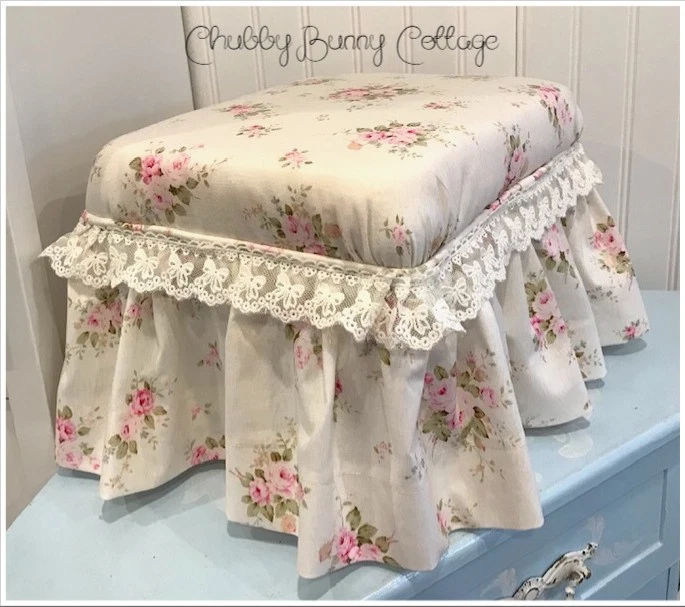 Shabby romantic cottage core Pink bouquet footstool - Image 3 of 4