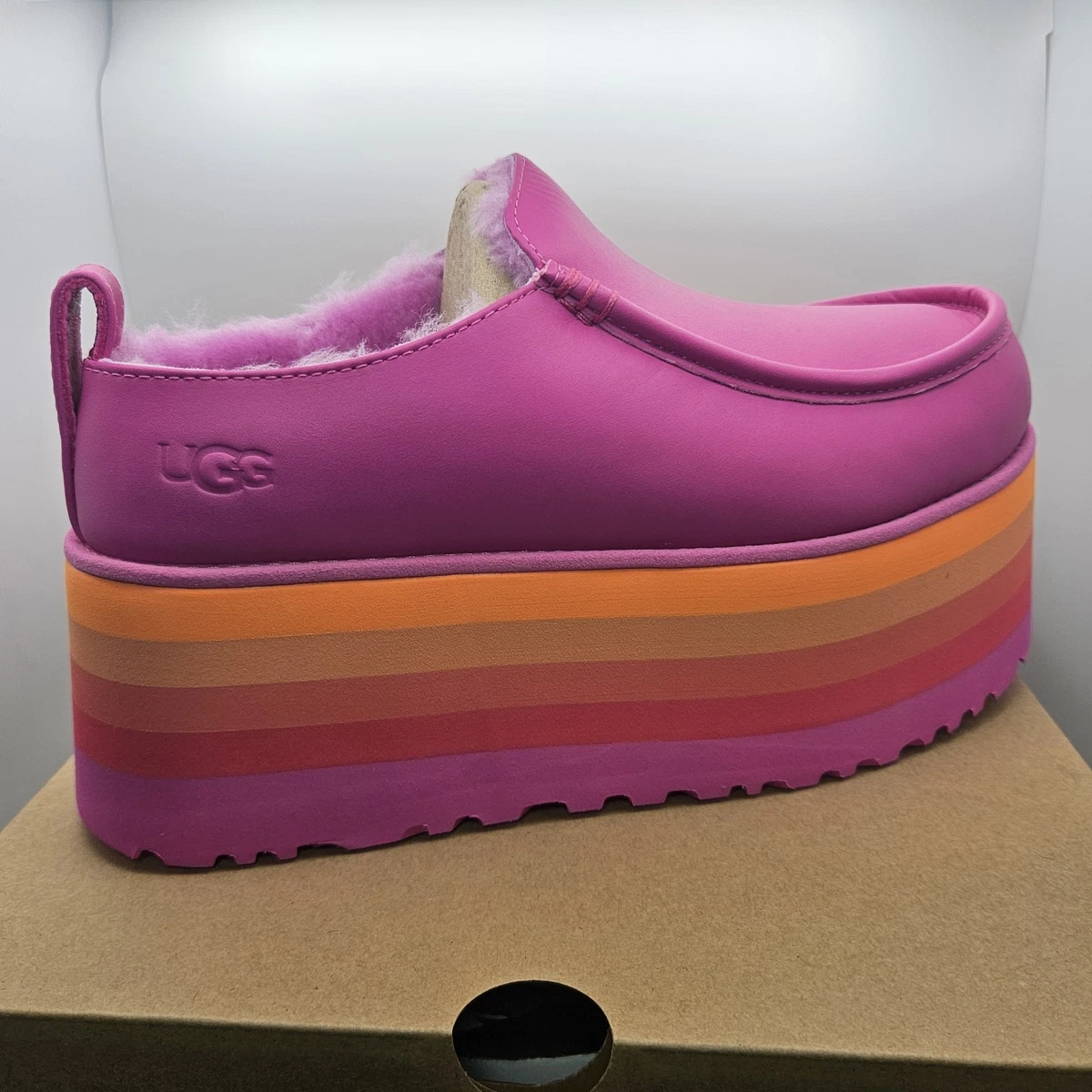 UGG Urseen Platform Raspberry All Gender M12/W13 Rainbow Festival Shoes NEW Amazon.com: UGG Unisex URSEEN Platform Slipper, Raspberry  main image 2