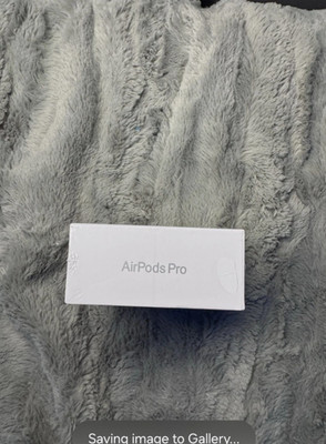 Apple AirPods Pro (2nd Gen) Wireless Earbuds White MagSafe USB-C Charging Case