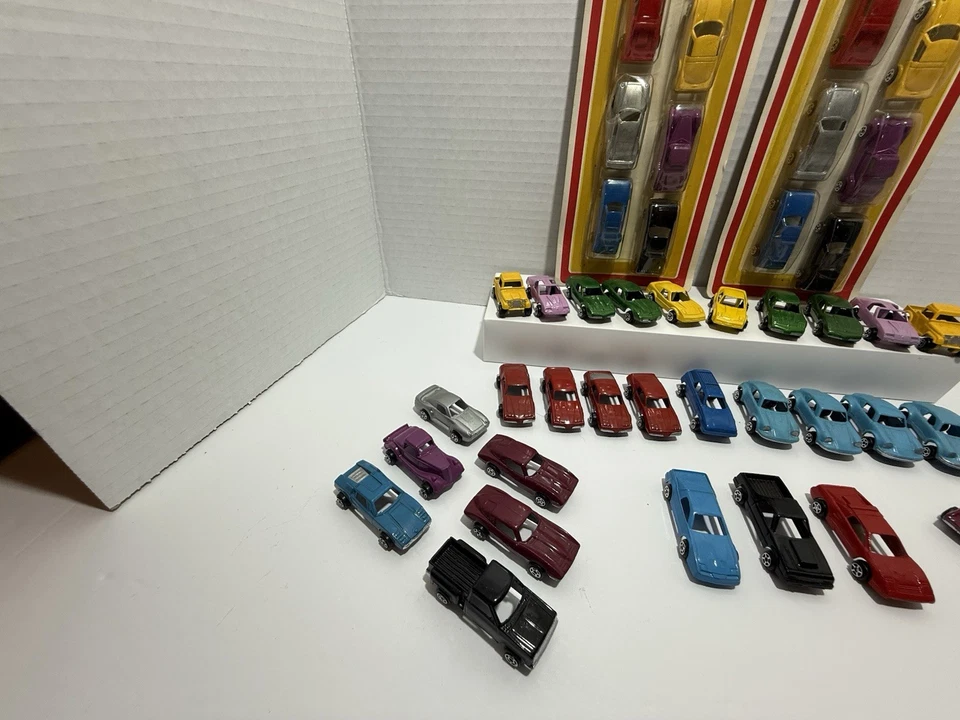 Huge Lot of Mid-80s HO Railroad Vehicles - Tootsietoy Jam Pack Speedsters - Image 4 of 4