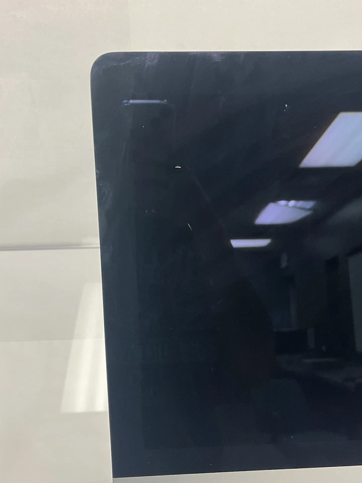 Apple iMac 21.5" Late 2015 A1418 i5-5575R 2.80GHz 8GB Ram 1TB HDD NO OS#3 - Image 2 of 4