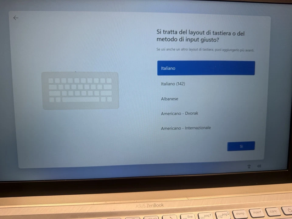 ultrabook Asus zenbook 14 UM431D - Ryzen u3500 8gb ram 512gb - usato - Immagine 2 di 4