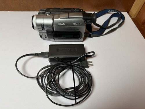 Sony Handycam DCR-TRV510 Camcorder