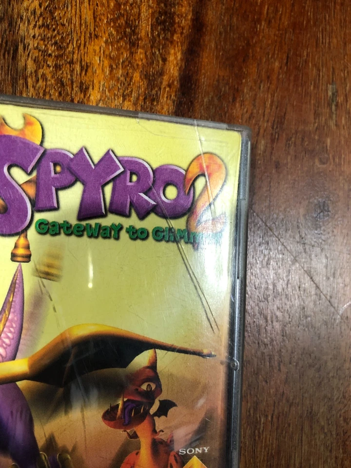 Spyro 2 gateway to glimmer ps1 platinum multilingua funzionante - Immagine 3 di 4