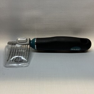 Wahl Soft Grip Dematter, Eliminates Knots, Stubborn Mats & Tangles