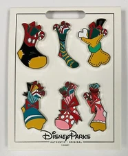 Christmas Stockings Mickey Minnie Pluto Donald Daisy Holiday Disney 6 Pin Set