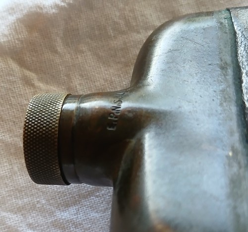 WW1 era Australian hip flask. Metal with leather cover. - Picture 6 of 8