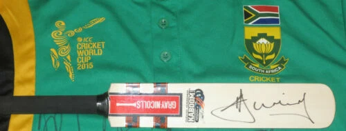 Gray Nicolls Cricket Memorabilia Bats Autographed
