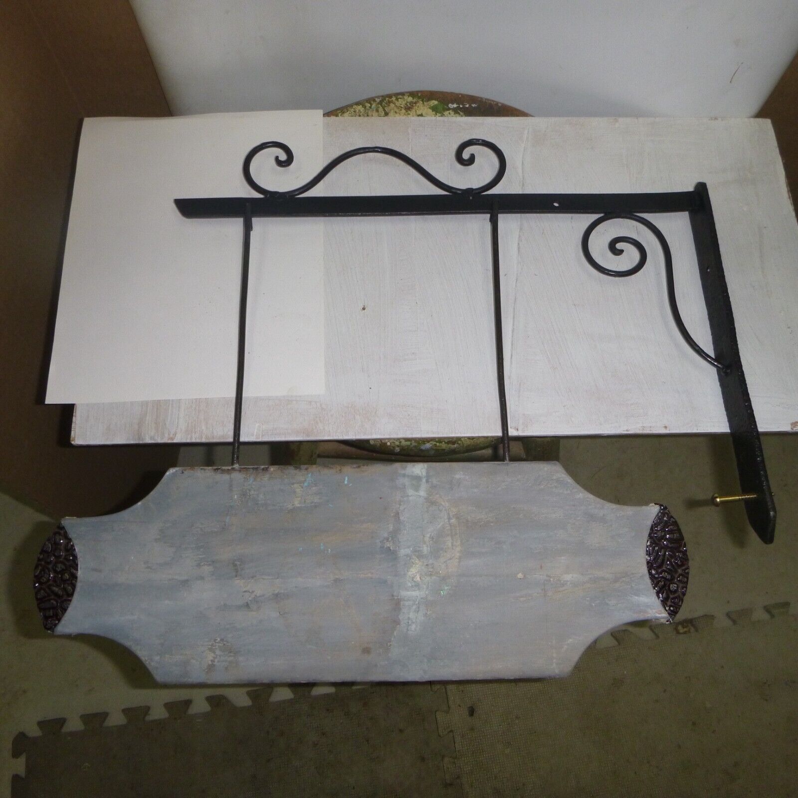 Picture 1 of 3
