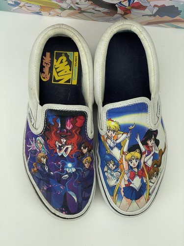 Vans ComfyCush SlipOn Sailor Moon (M4.5/W6) Pretty Guardians VNOA7TNM448 (2022) - Imagen 10 de 11