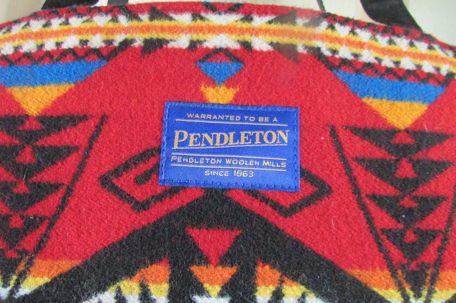 PENDLETON BLACK NYLON CANVAS MULTI NATIVE WOOLEN … - image 6