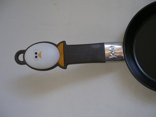 Joie Mini Nonstick Egg and Fry Pan Small Fry Pan For Eggs One Serving New - Picture 3 of 12