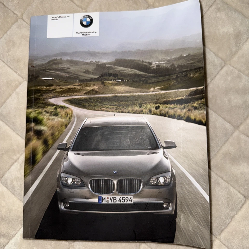 BMW 740i 740Li 750i 750Li 760Li 2011 manual del propietario - con estuche de cuero Foto 2 de 3