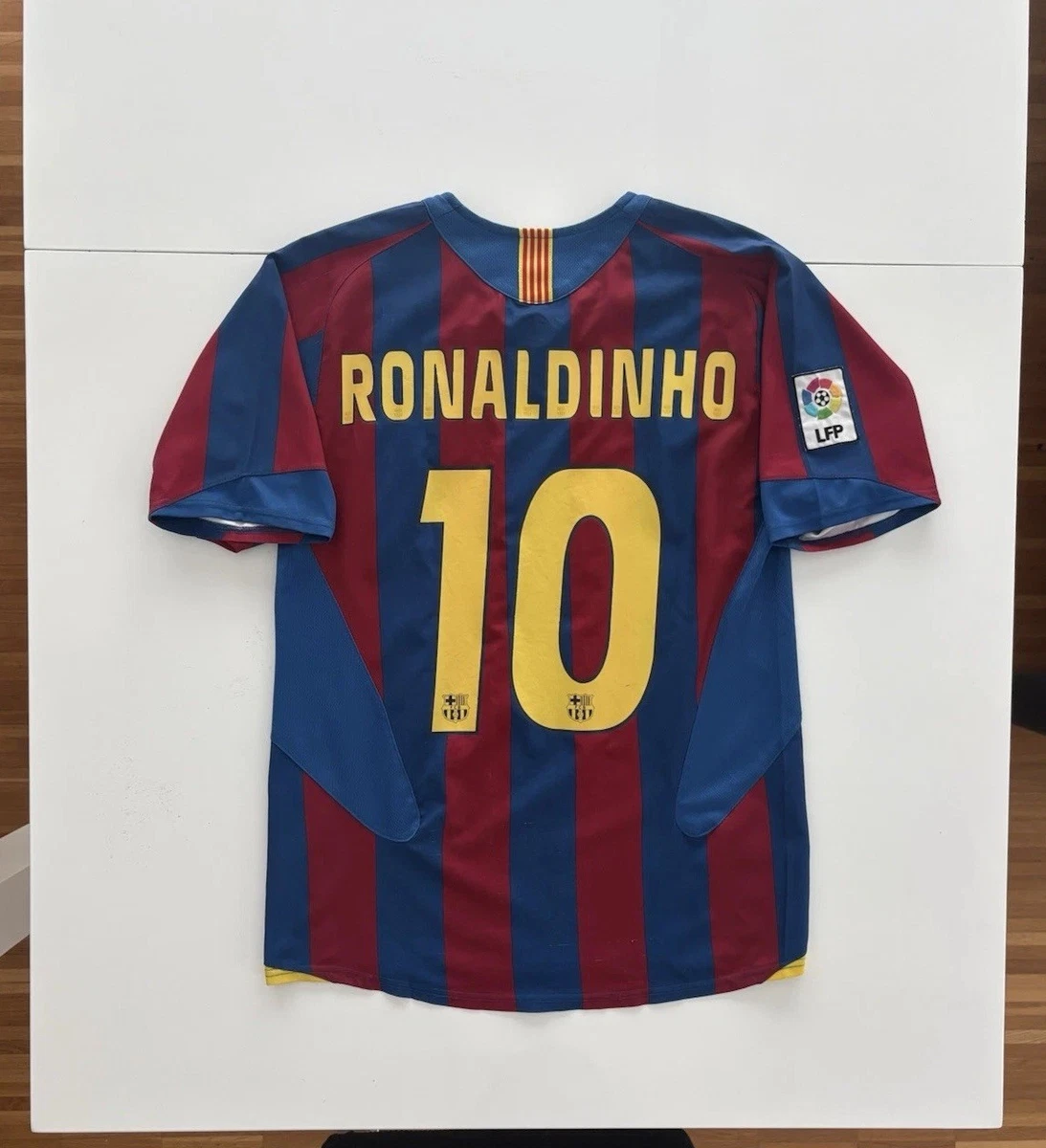 Maillot Barcelone Ronaldinho 10 – Finale CL 2011 – Taille L Adulte – Nike