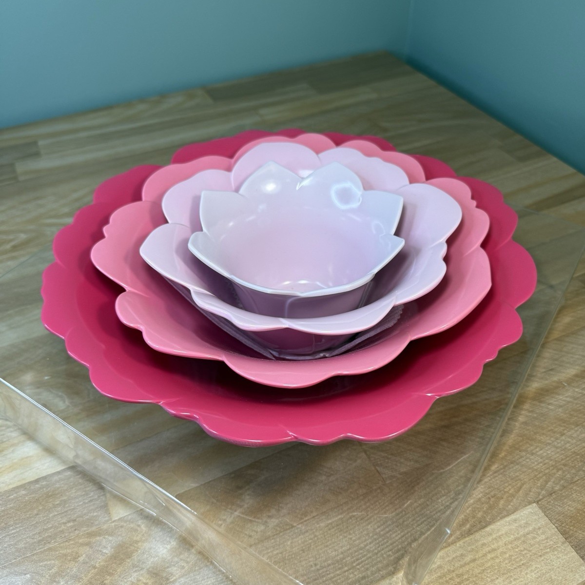 MARTHA STEWART 4pc Floral Camellia Nesting Mixing BOWLS Pink Ombre