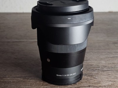 sigma 16mm f1.4 dc dn sony e-mount, wie neu, selten genutzt
