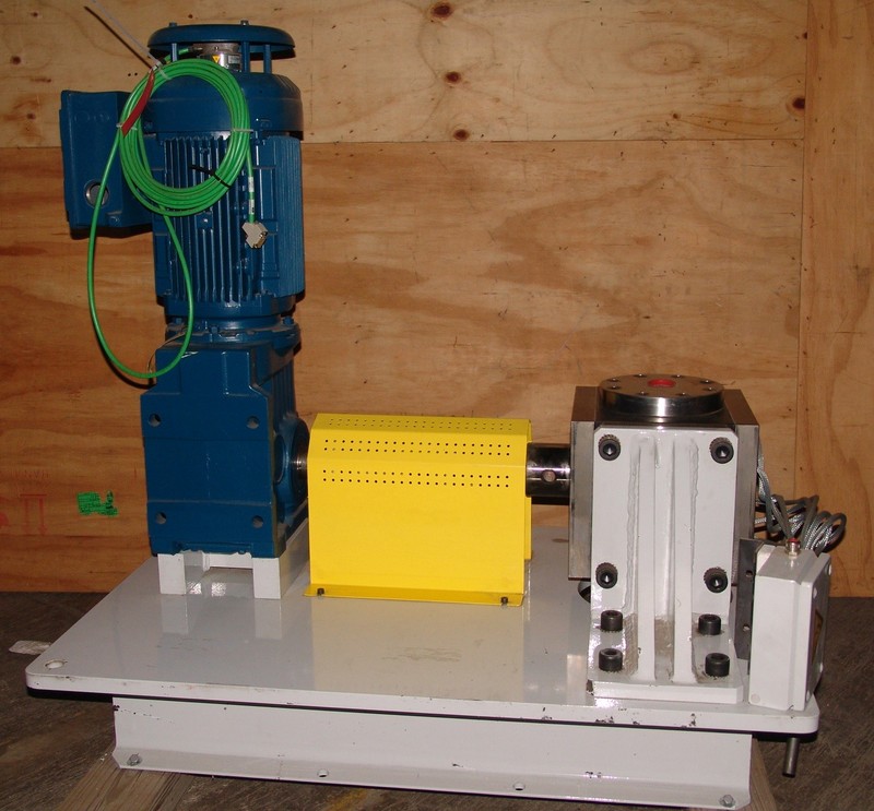 Mahr Feinpruef heated gear pump 10hp