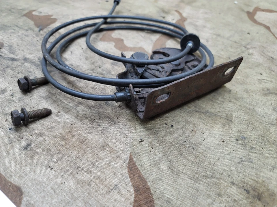 Cable de liberación del capó de camioneta Chevy GMC 88-00 k1500 k2500 k3500 C1500 C2500 C3500 Foto 3 de 4