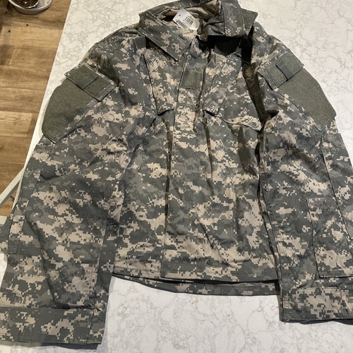 NWT US Military Issue Army Combat Uniform ACU Camo Coat Jacket Large Regular