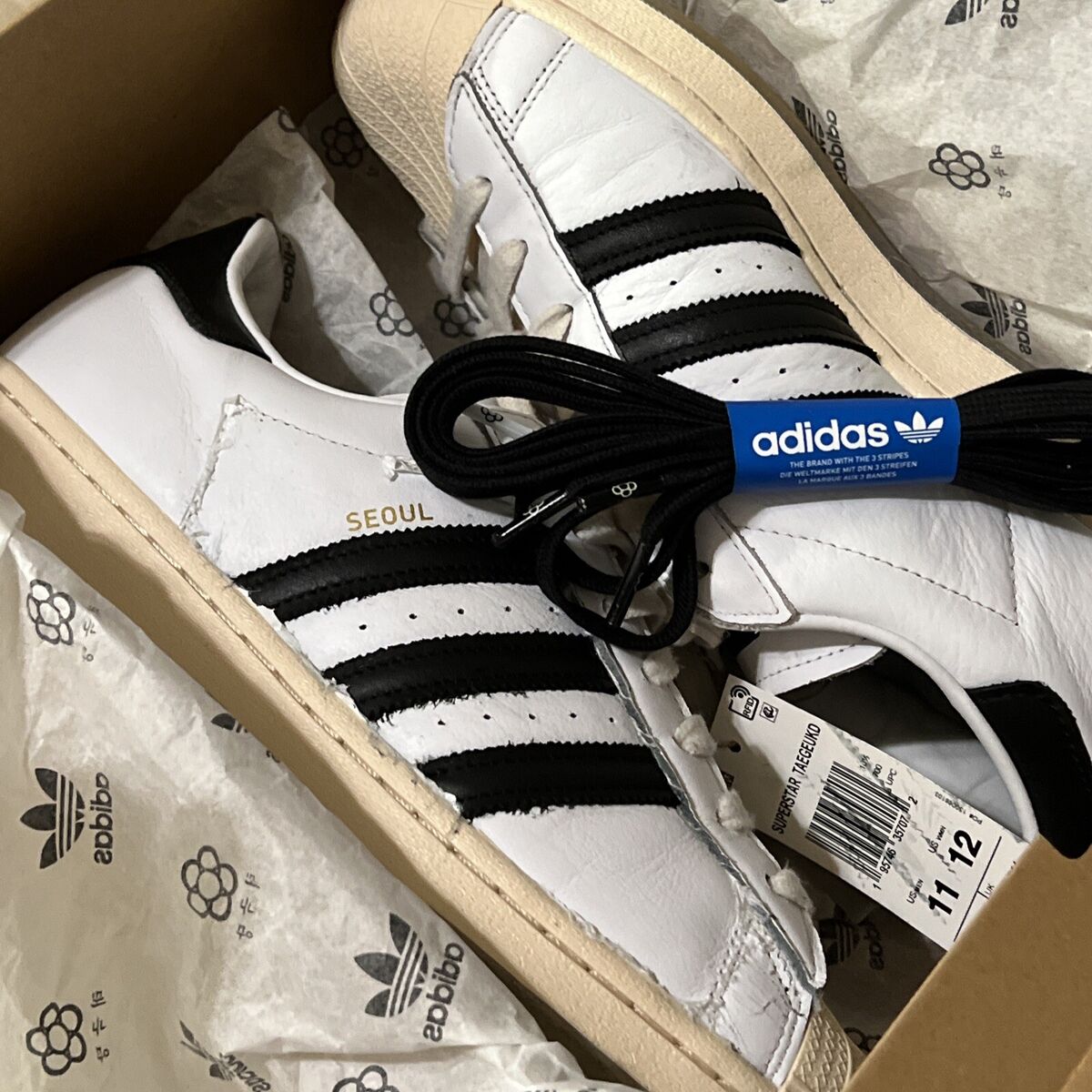 ADIDAS TAEGEUKDANG SEOUL SUPERSTAR WHITE CORE BLACK HQ3612 ADIDAS TAEGEUKDANG SEOUL SUPERSTAR WHITE CORE BLACK HQ3612