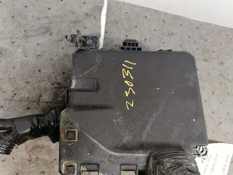 Motor caja fusibles OUTLANDER SPORT 1167143 Foto 3 de 4