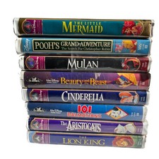 LOT of 8 DISNEY VHS Animated Classics Clamshell Tapes Lion King, Mulan, Etc.