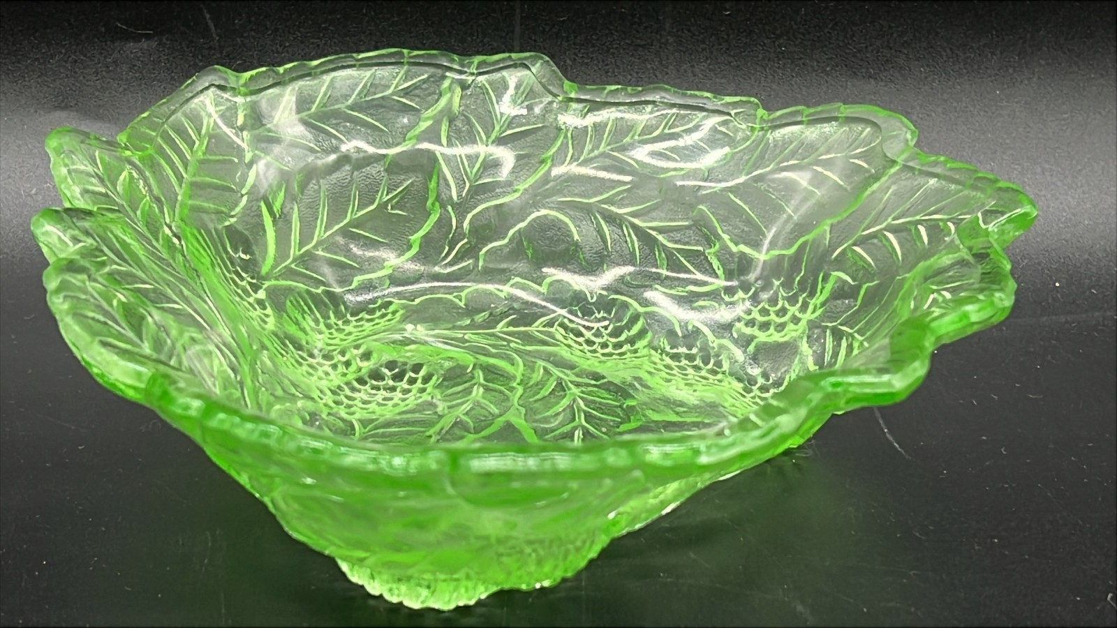 Vintage Uranium Glass Leaf Dish 7.5” Vaseline Green Bowl Glows Under UV Light