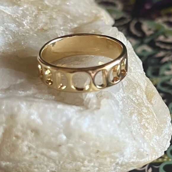 New Gold Moon Lunar Phase Band Ring-4 mm Width-Celestial-Boho-Gift-Zodiac-Size 7 - Image 2 of 4