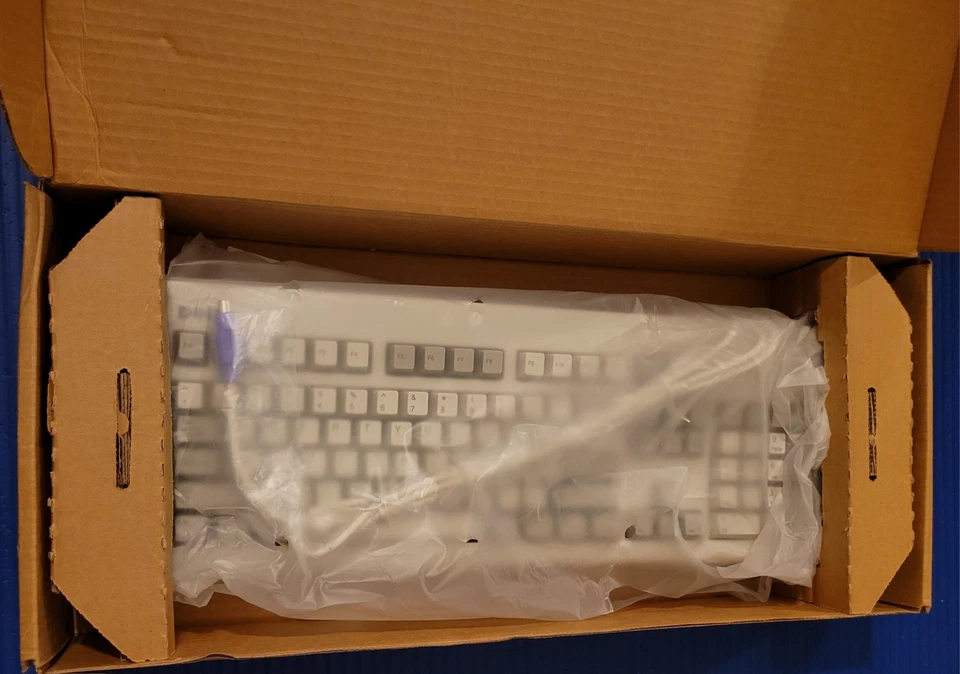 Dell QuietKey RT7D5JTW PS/2 Beige Keyboard 0003340D Retro 90s Vintage OEM NEW - Image 2 of 4