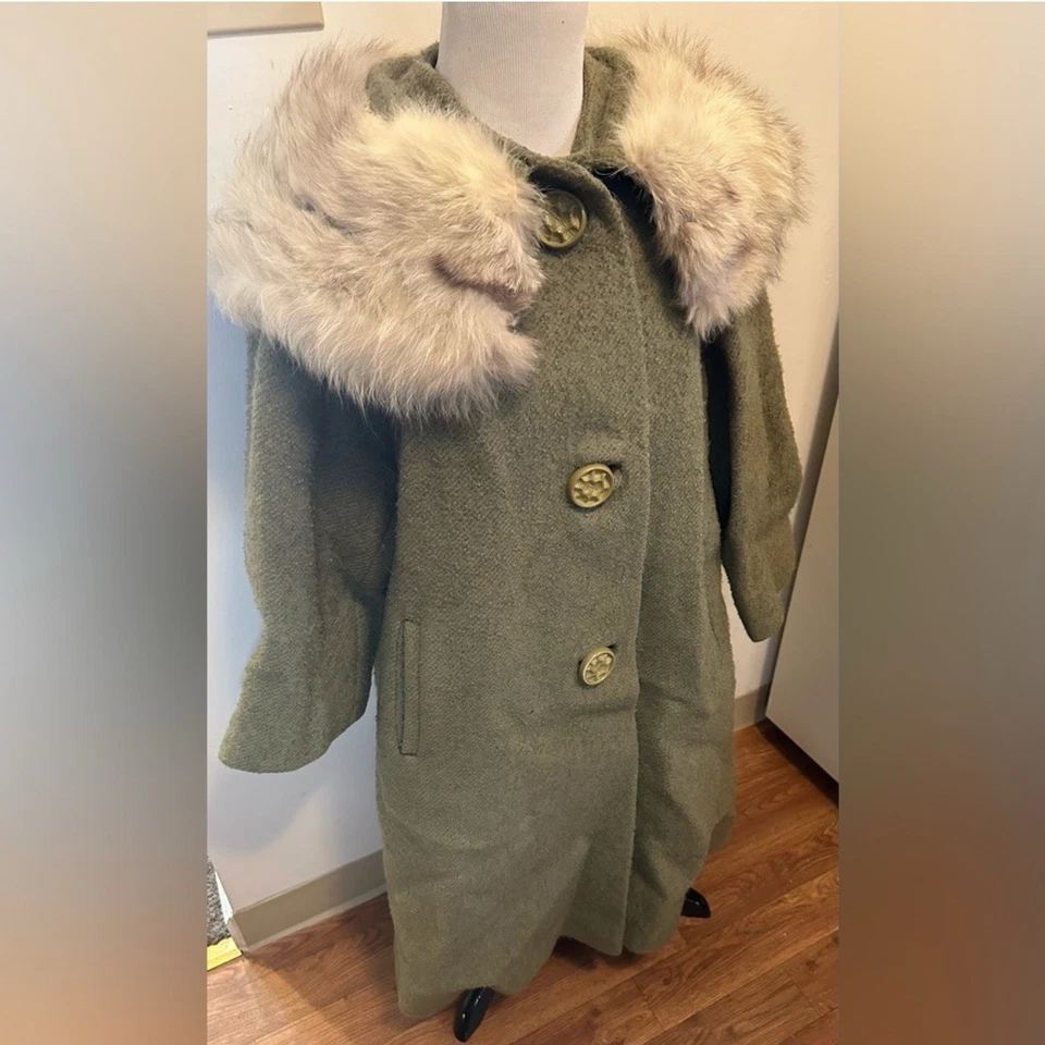 Abrigo columpio de lana vintage de los años 60 Union Made ILGWU para mujer con ribete de piel de conejo Foto 4 de 4